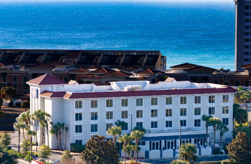 Summerplace Inn Exterior from drone with view of gulf of mexico